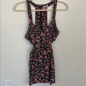 Pacsun Kirra cut out tank